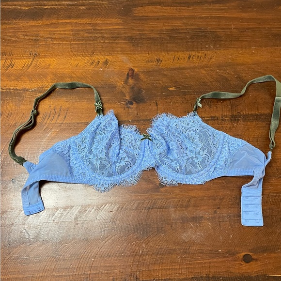Victoria’s Secret Dream Angel Push Up Bra 32 DD